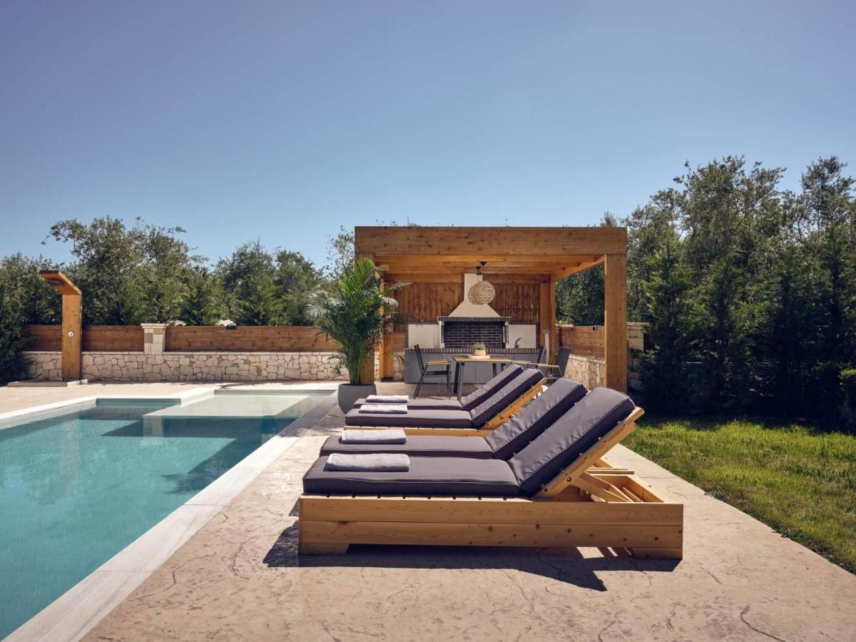 Errikos Family Villa Áyios Kírikos Exterior foto